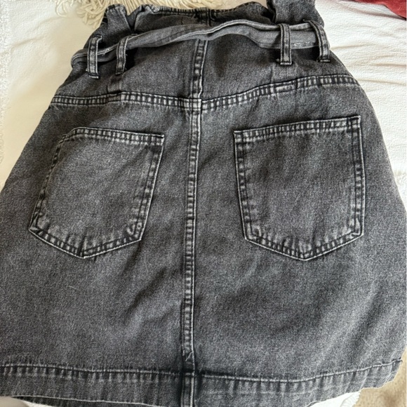 Who What Wear Gray Mini Skirt - Picture 4 of 4